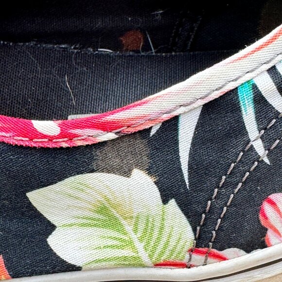 Thrashed Vans Era Low Top Sneakers HAWAIIAN FLORA 5000200 W 8 M 6.5 - Picture 9 of 15
